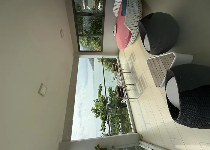 Sunset Beach Club Hotel
