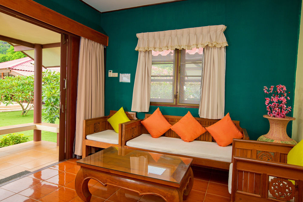 Sunset Club Resort 4*