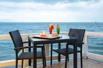 Sunset Club 4*