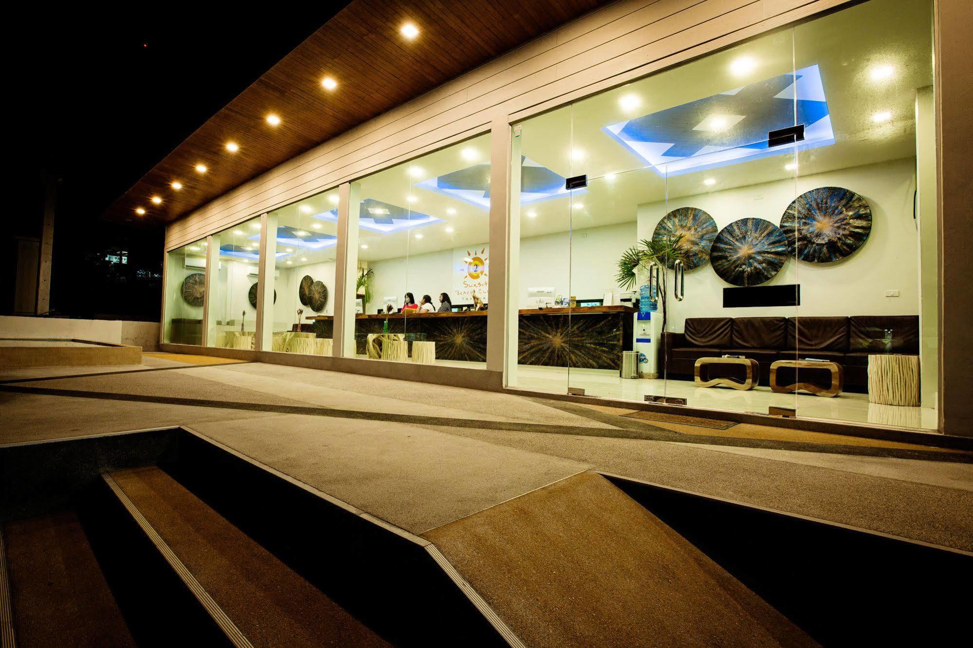 Sunset Club 4*