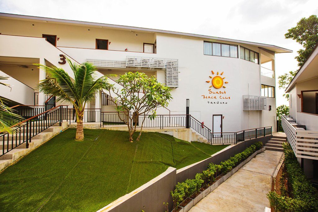 Sunset Beach Club & Spa सहारा