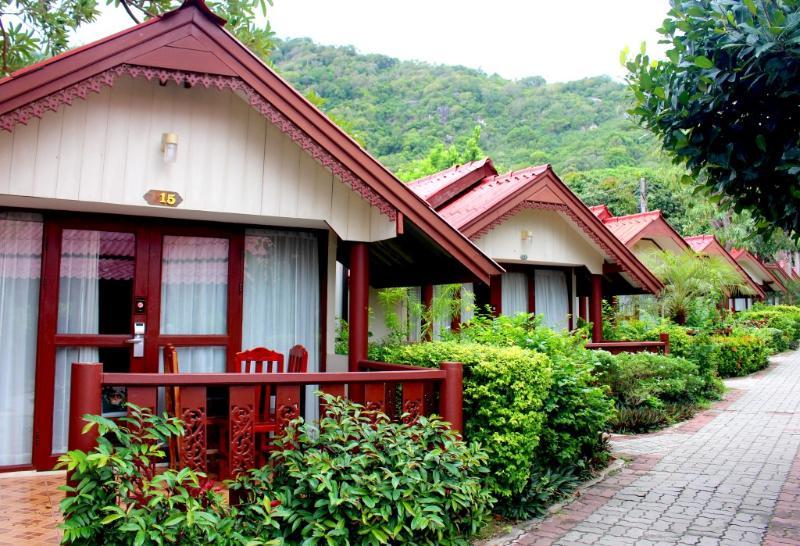 Sunset Club Resort 4*