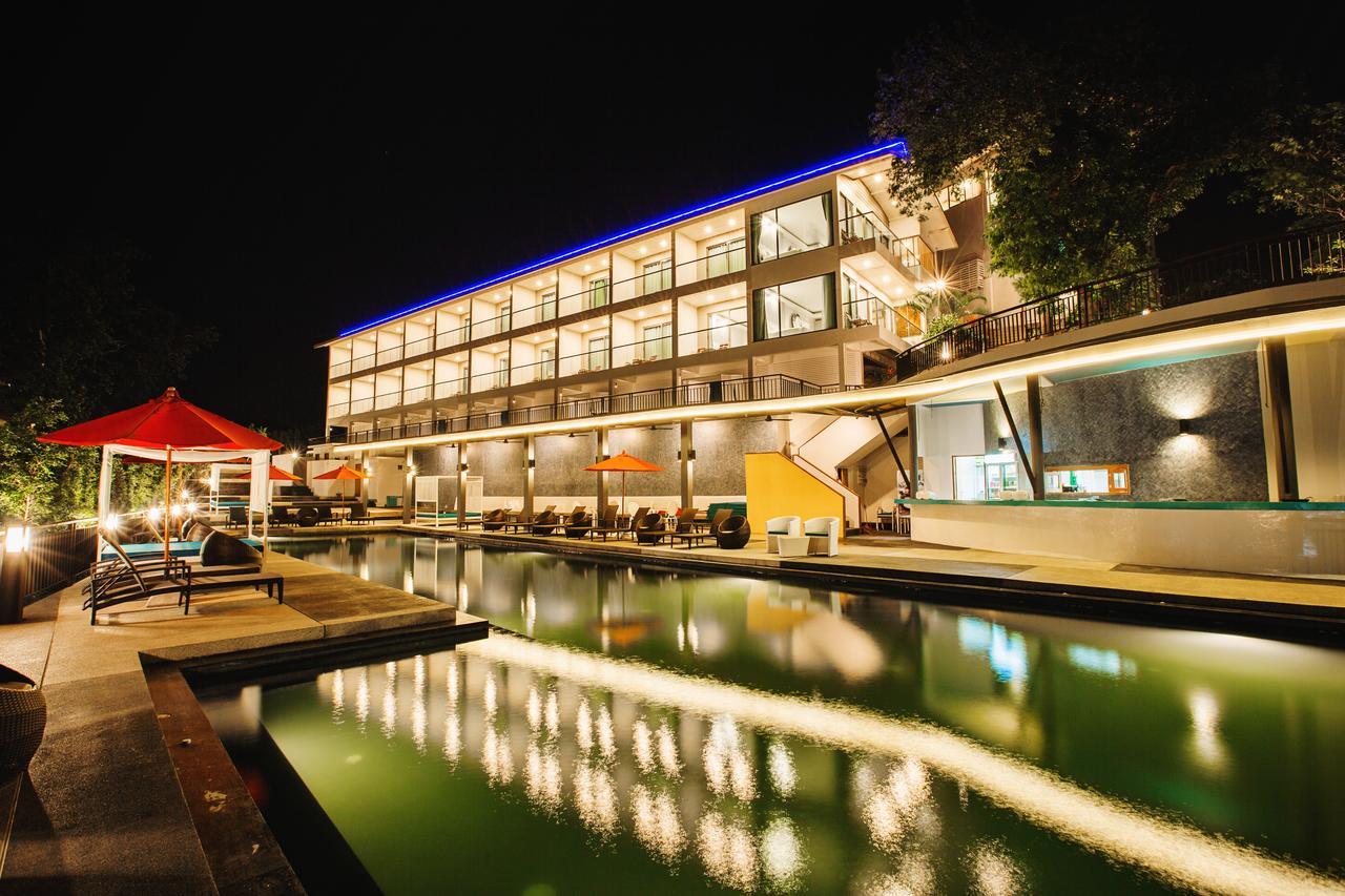 Sunset Club